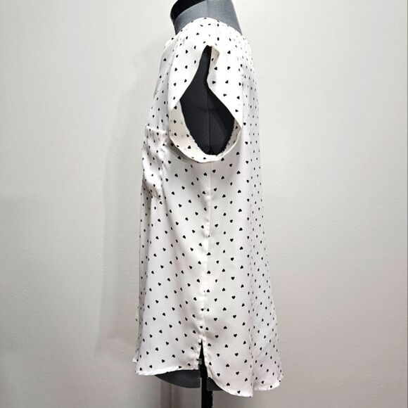 Daisy Mae Semi Sheer Heart Cap Sleeve Relaxed Fit Blouse Women's Medium White - Picture 10 of 10